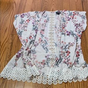 Short sleeve floral cardigan